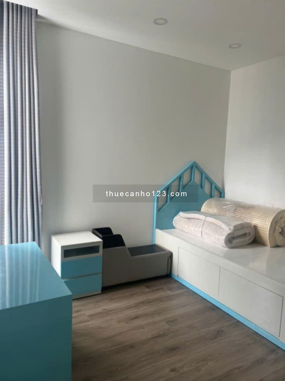 Chung cư Satra, Phan Đăng Lưu, PN: 145m2, full nội thất, 3p ngủ, 20tr