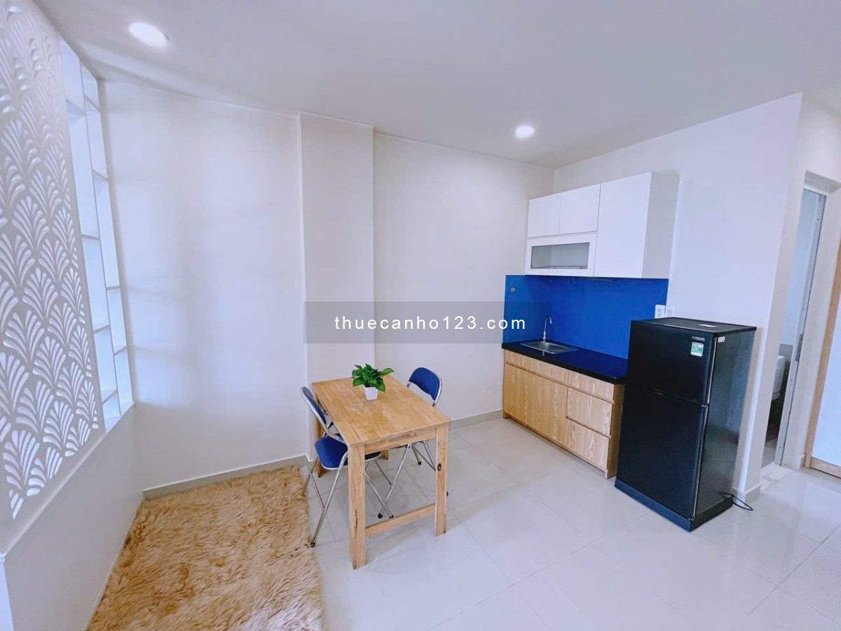 Dương Bá Trạc Q8 - Studio tách bếp cửa, sổ trời full, nội thất