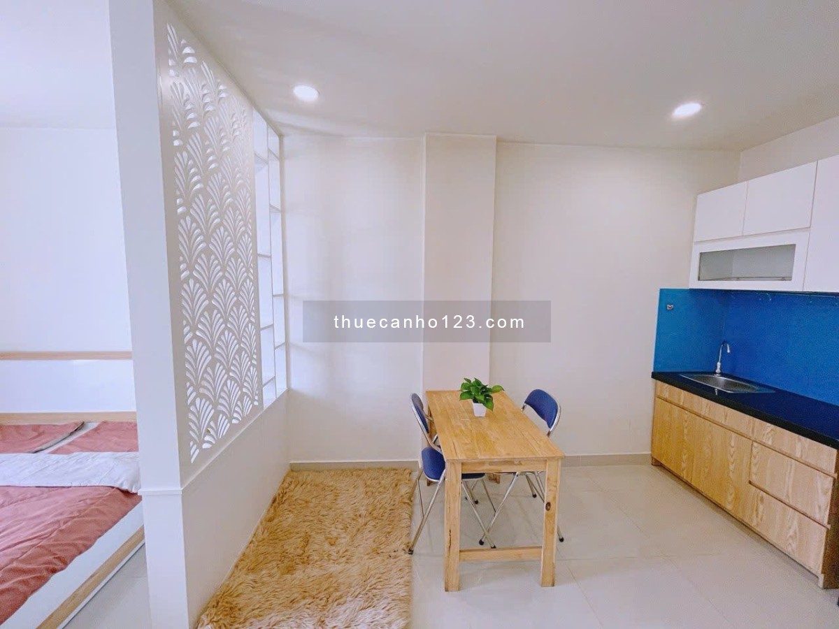 Dương Bá Trạc Q8 - Studio tách bếp cửa, sổ trời full, nội thất