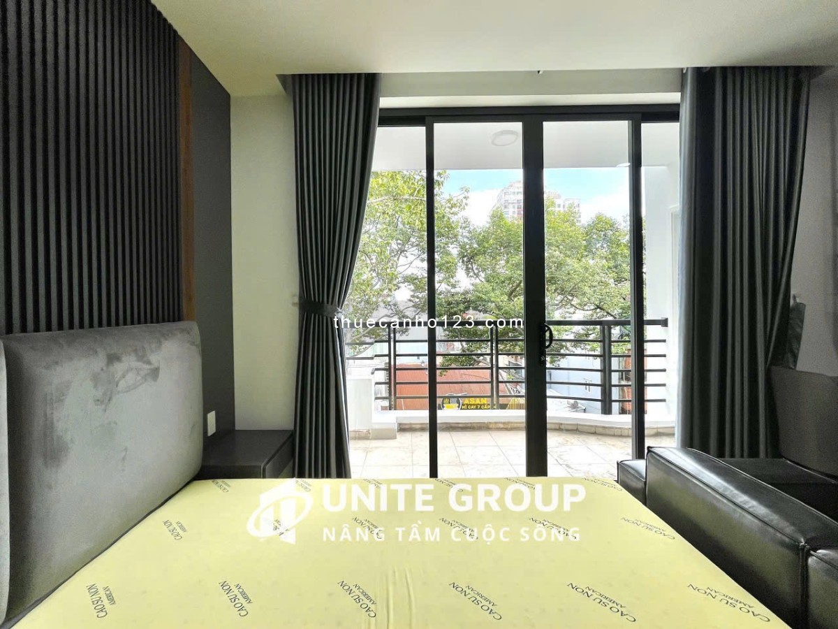 Căn hộ 1 phòng ngủ full nội thất có ban công 50m2 ngay giữa trung tâm Tân Bình
