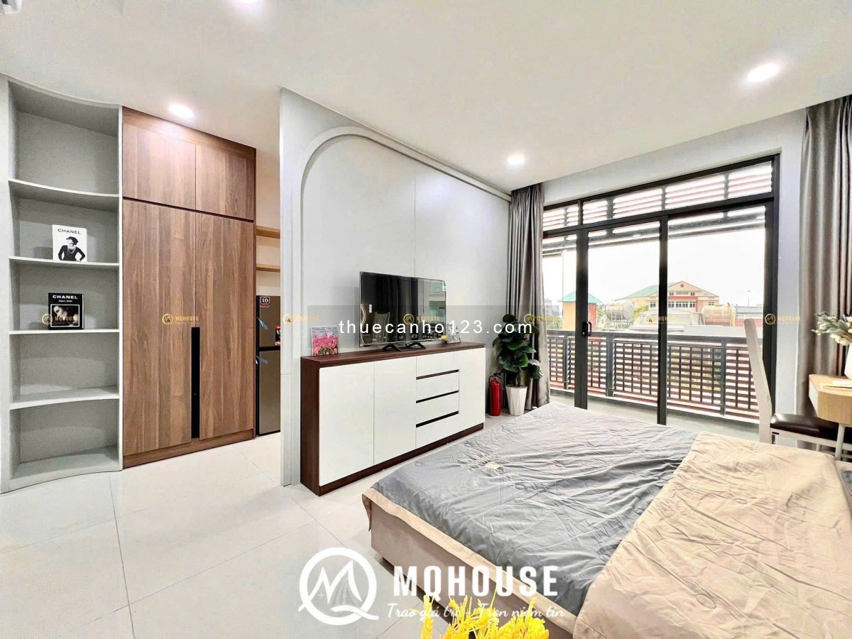 Căn hộ full nội thất tách bếp có ban công 45m2 ngay giữa trung tâm Tân Bình