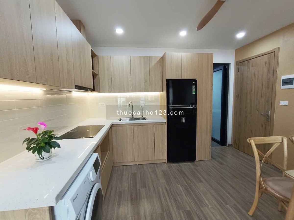 Cho thuê studio ban công gần sân bay – CV Hoàng Văn Thụ – Học viện Hàng không Quận Tân Bình.