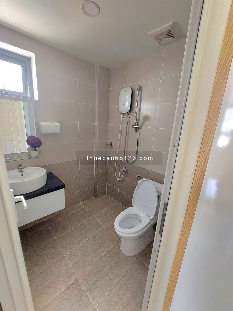 Cho thuê căn hộ Studio Cửa sổ thoáng Q8 gần cầu Nguyễn Văn Cừ, cầu chữ Y, chợ Rạch Ông