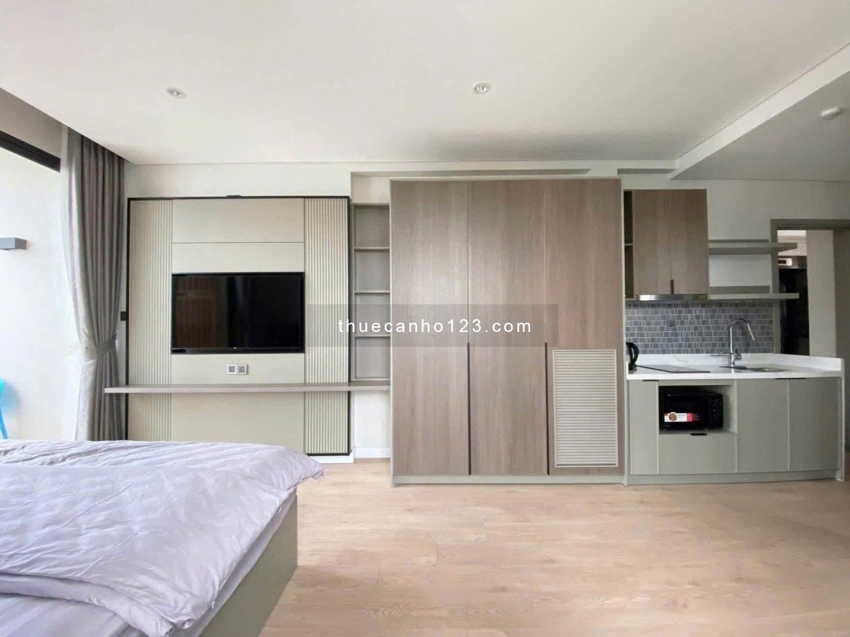 Studio ban công thoáng mát – gần sân bay Tân Sơn Nhất & Công viên Hoàng Văn Thụ