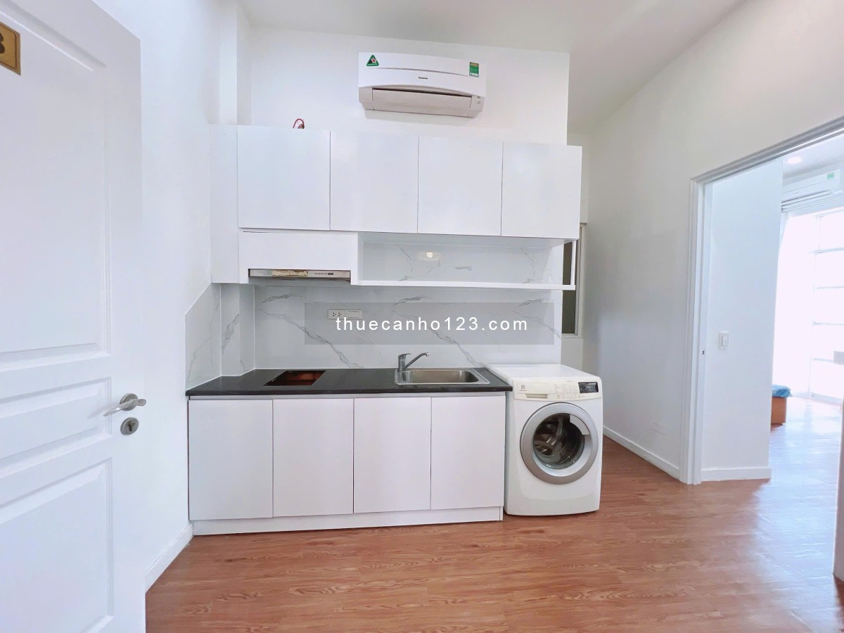 Căn Hộ 2 Phòng Ngủ Full Nội Thất. Toà Nhà Thang Máy, Hầm Xe. Ngay Phan Đăng Lưu