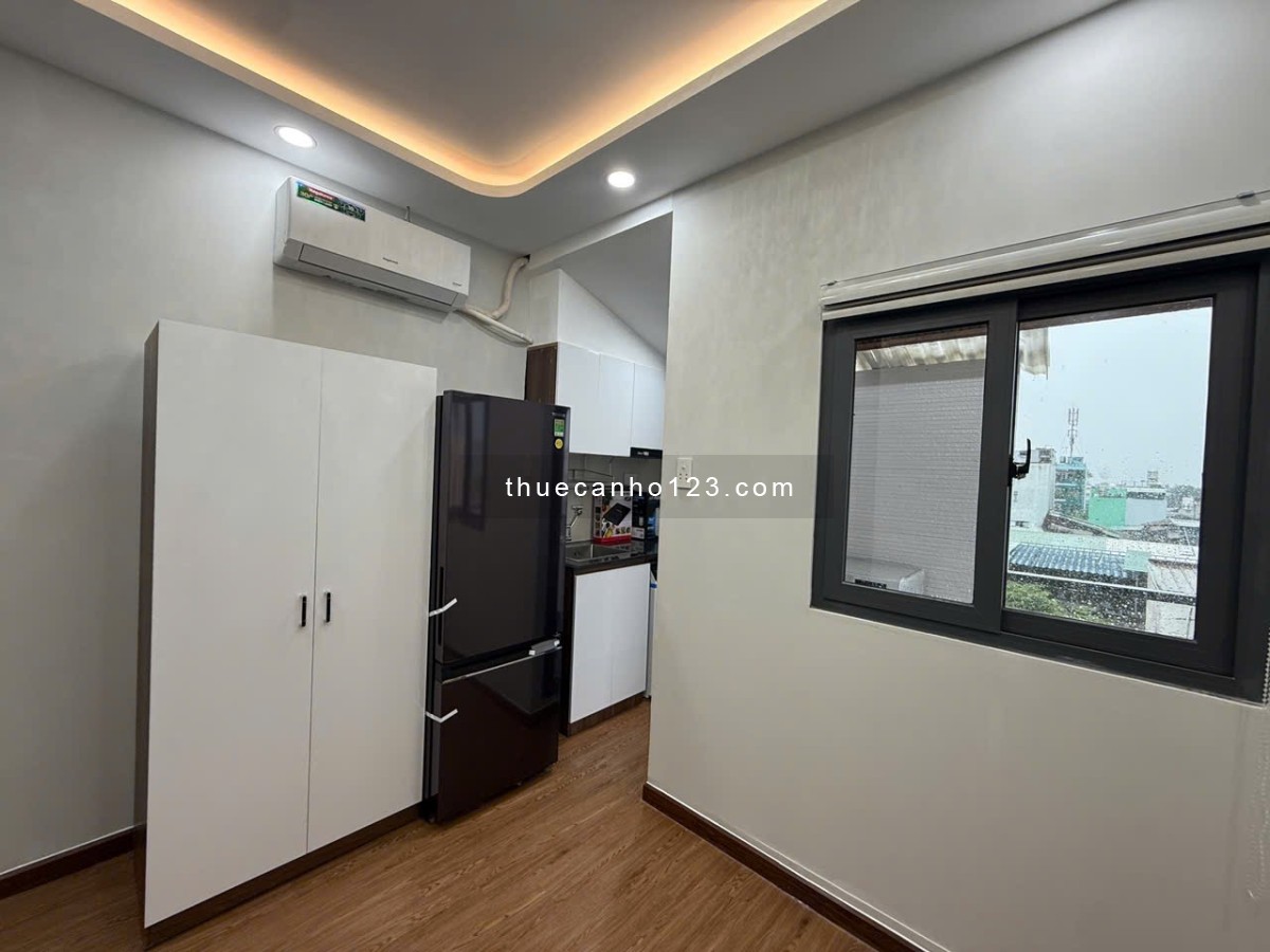 Cho thuê gấp phòng studio vừa xây xong có ban công riêng siêu to gần Aeon Tân Phú.