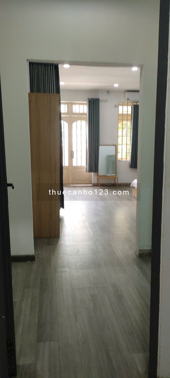 Studio ban công tách bếp Q8 - gần Đh Công Nghệ SG, Parcmall, cầu Chánh Hưng,...