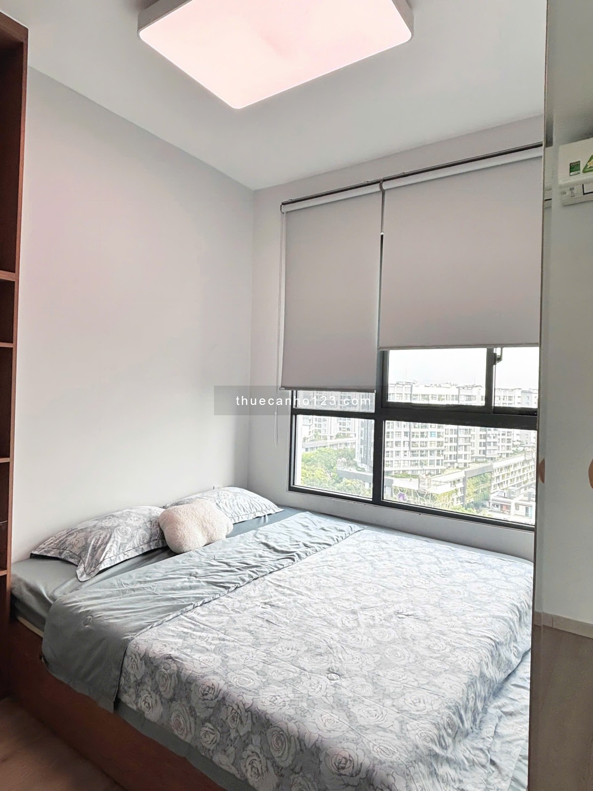 Xách vali vào ở ngay CHCC Emerald 84m2, 2pn, 2wc và 1 kho nhà có full nội thất đẹp giá 15tr/th