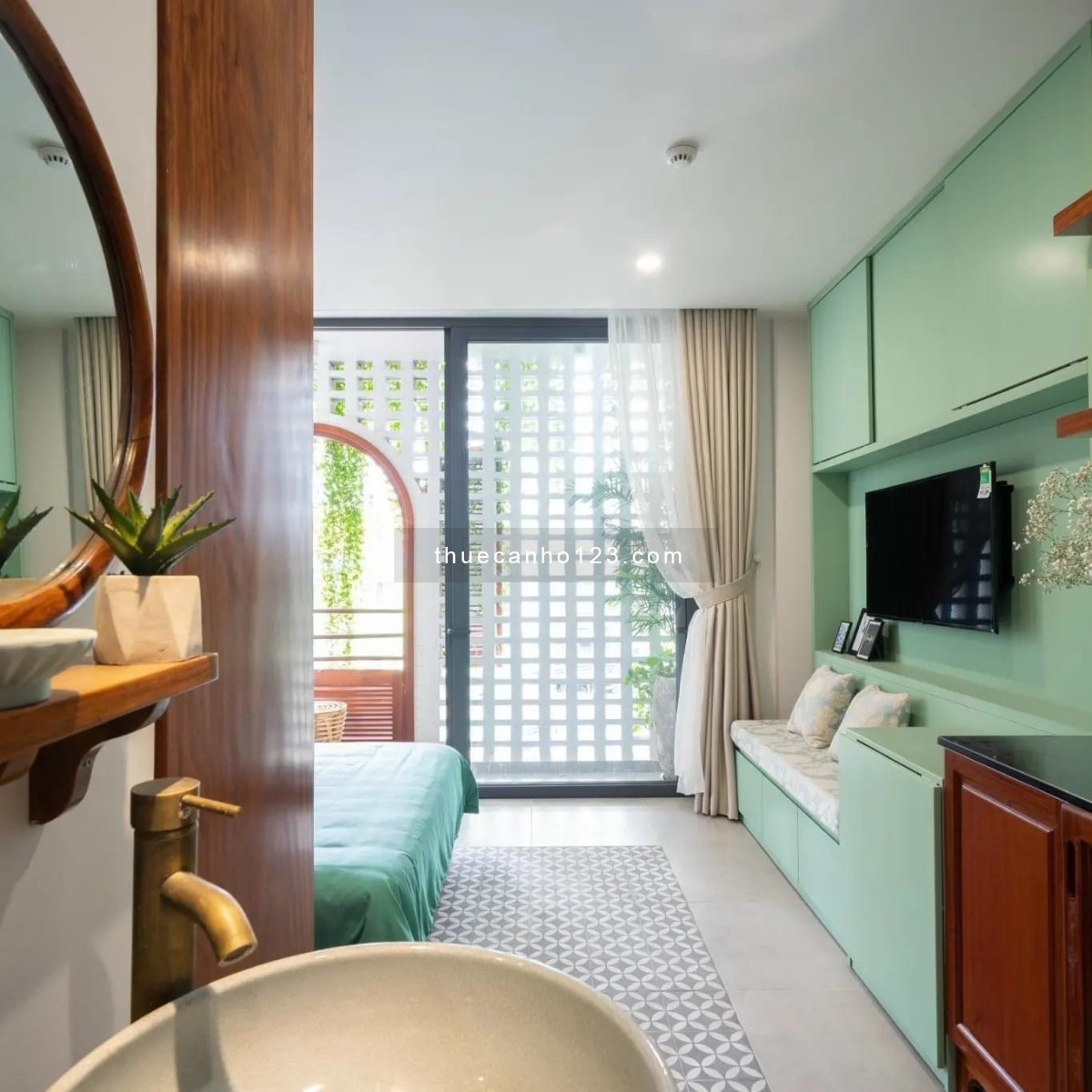 Cho thuê căn hộ full nội thất, ban công Hoàng Văn Thụ, quận Tân Bình – Gần sân bay!