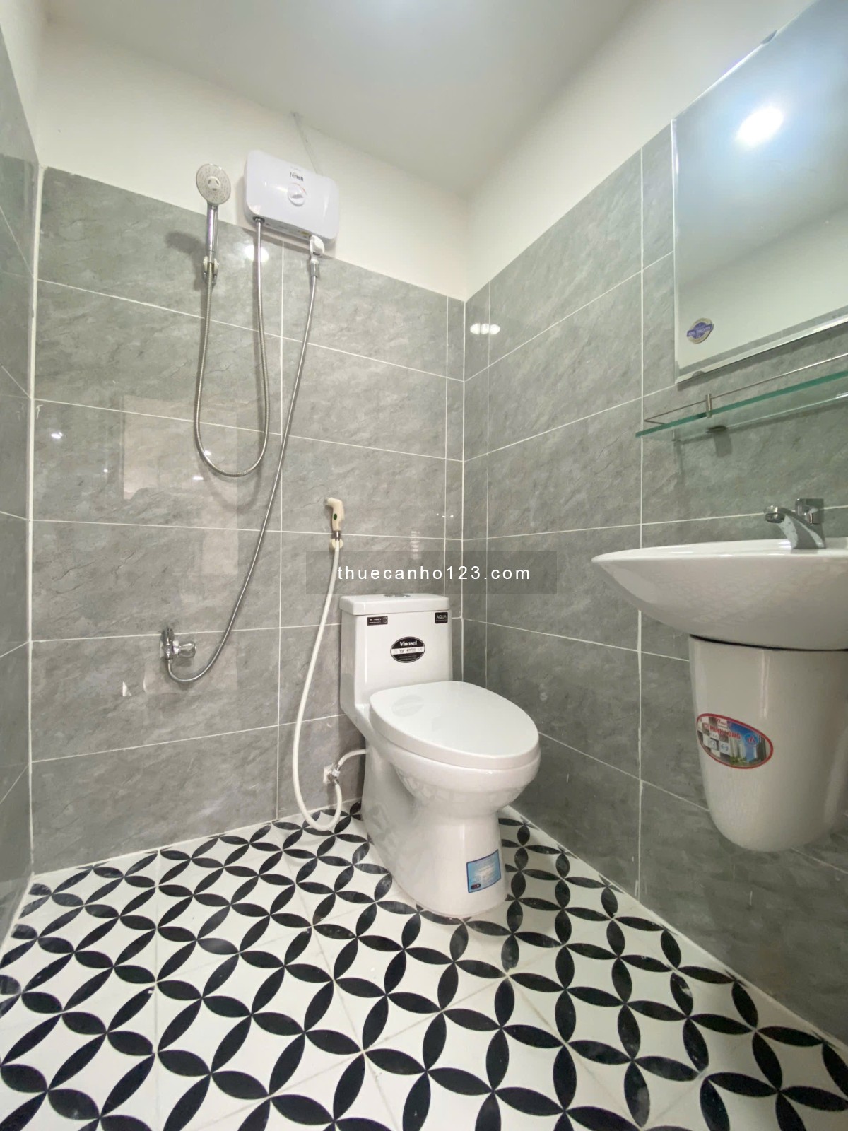 Cho thuê căn hộ khu K300 - nhà ga T3 - thuận tiện qua Vòng xoay Lăng Cha Cả-CV Hoàng Văn Thụ -bancon