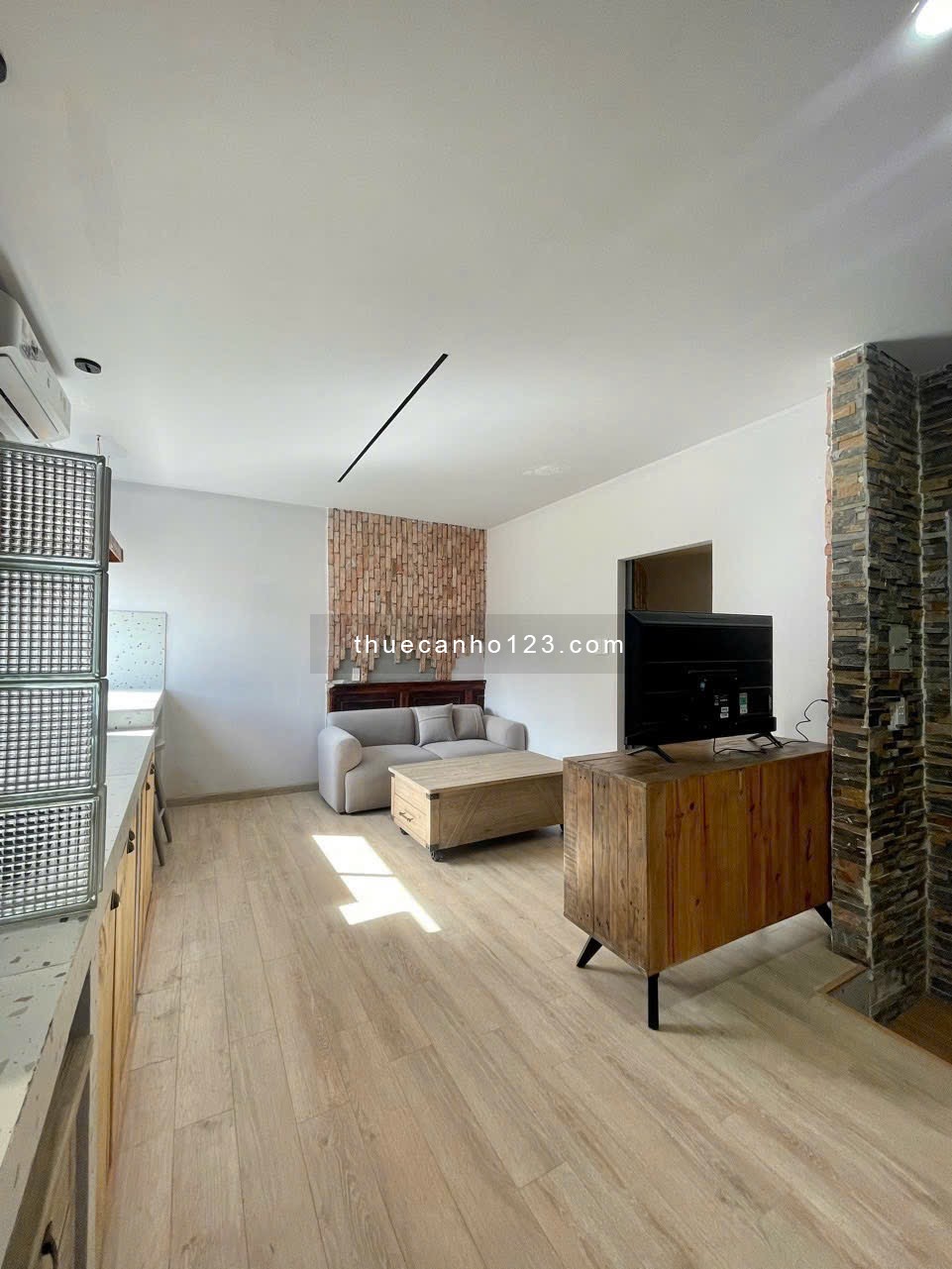 Hệ thống Căn hộ cao cấp đường Hoàng Văn Thụ gần sân bay Tân Sơn Nhất - Vòng xoay Lăng Cha Cả