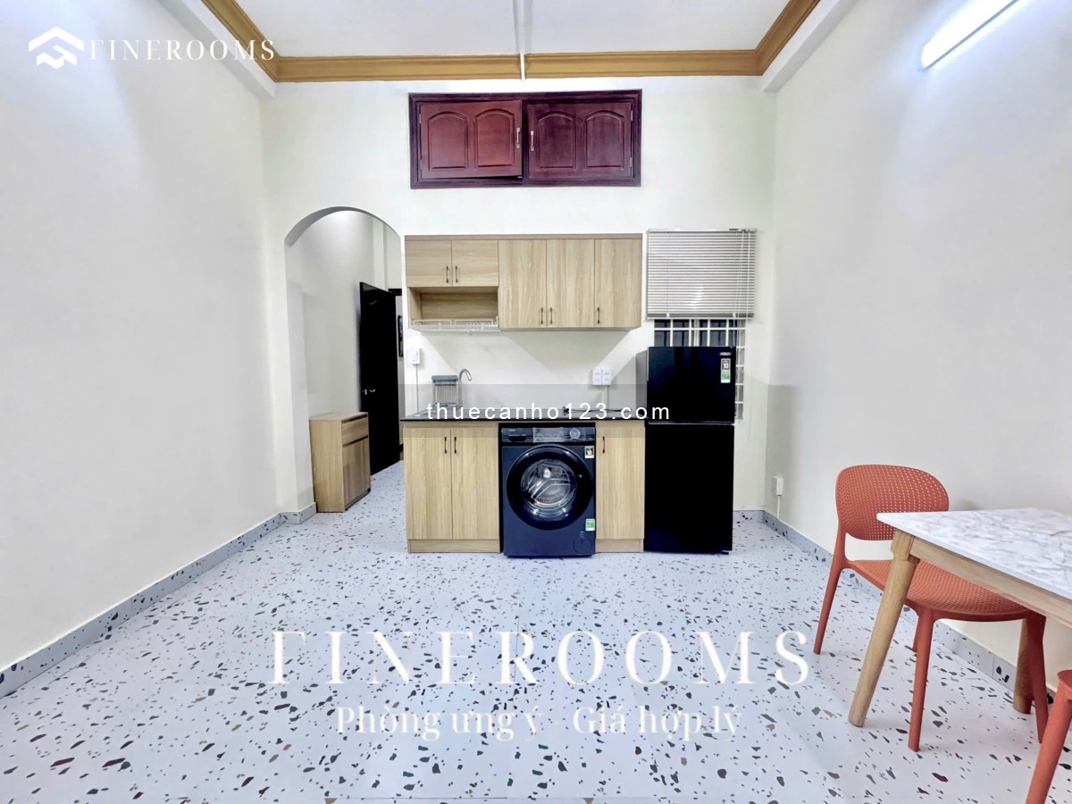 Căn hộ tách bếp, máy giặt riêng, cửa sổ thoáng mát – Ngay trung tâm Tân Bình!