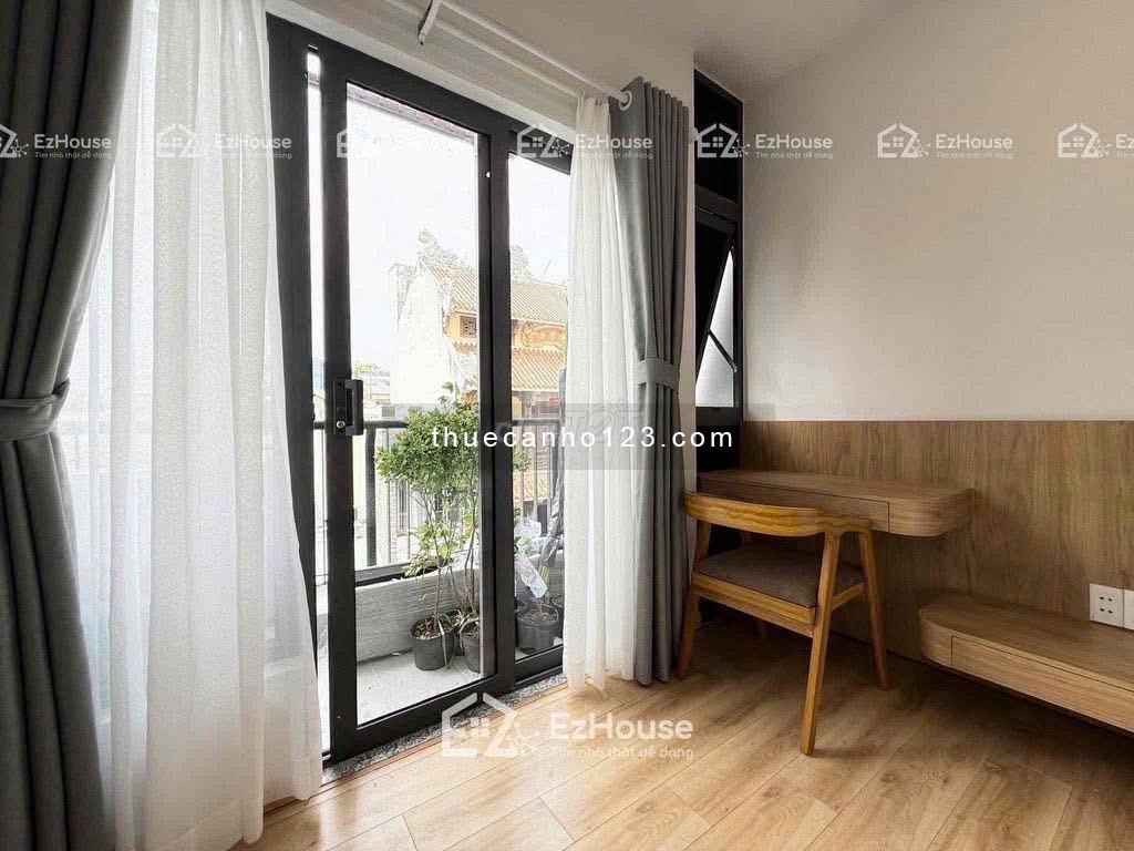 Căn hộ 2 phòng ngủ 70m2 full nội thất ngay giữa trung tâm Tân Bình