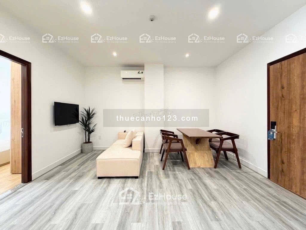 Căn hộ 2 phòng ngủ 70m2 full nội thất ngay giữa trung tâm Tân Bình