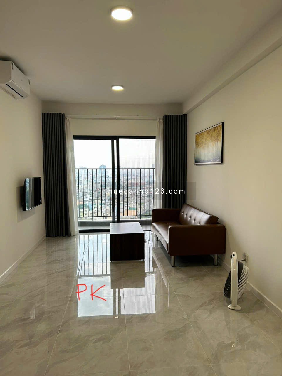 Cho thuê căn hộ góc 3 phòng ngủ 88m2 - - Giá thương lượng