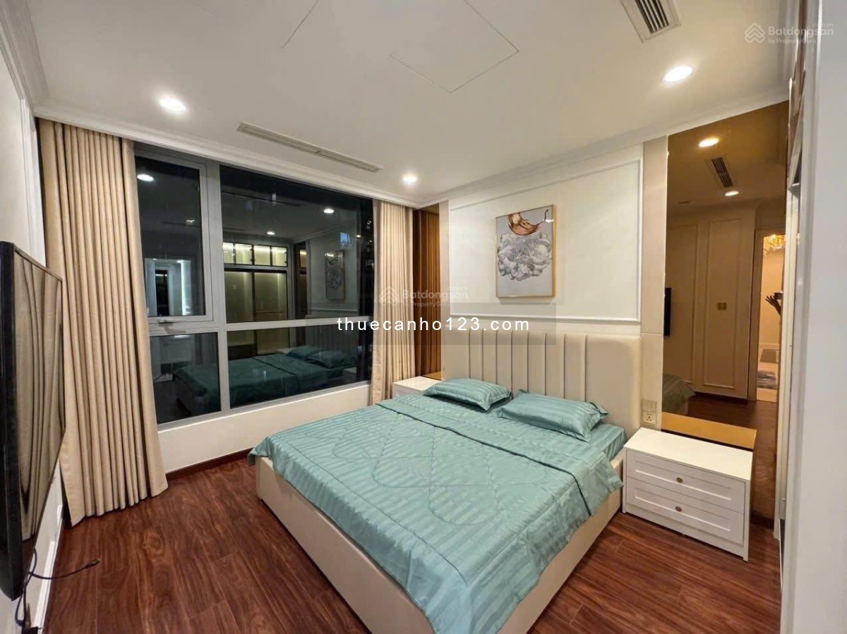 Cho thuê căn hộ 2PN 2WC tại Vinhomes Central Park Bình Thạnh.