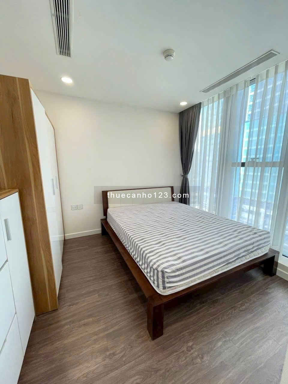 22tr/tháng, 145m2, 3 Phòng ngủ, 2WC, Nôi thất mới, Phan Đăng Lưu, PN.