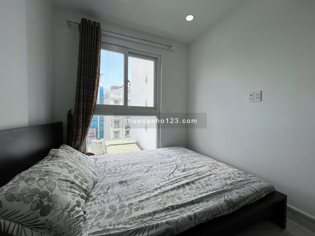 Căn hộ ban công, máy giặt riêng, ngay sân bay Tân Sơn Nhất.