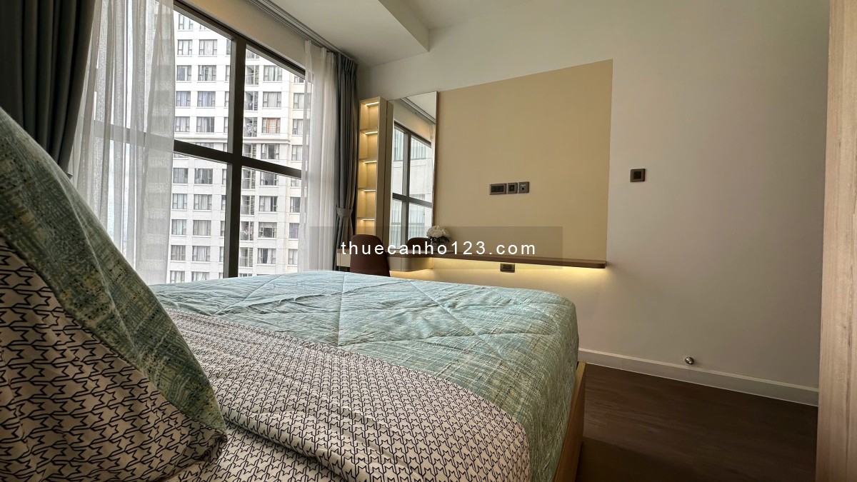 Cho Thuê Căn Hộ Sài Gòn Royal 2 Phòng ngủ giá rẻ, Quận 4