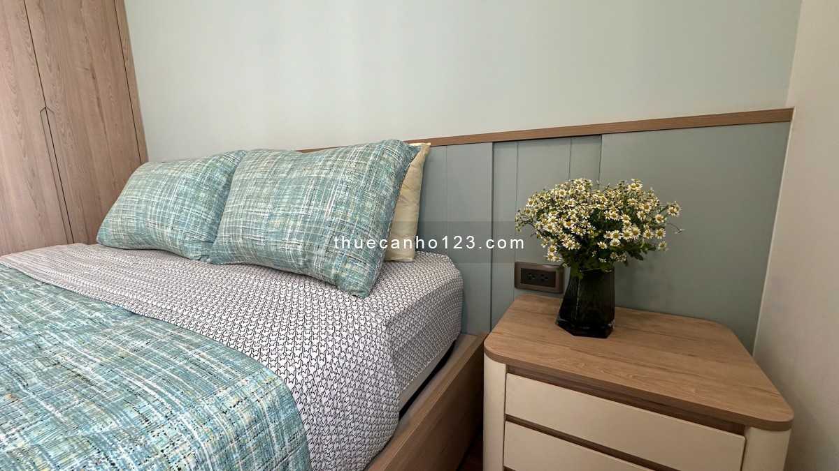 Cho Thuê Căn Hộ Sài Gòn Royal 2 Phòng ngủ giá rẻ, Quận 4