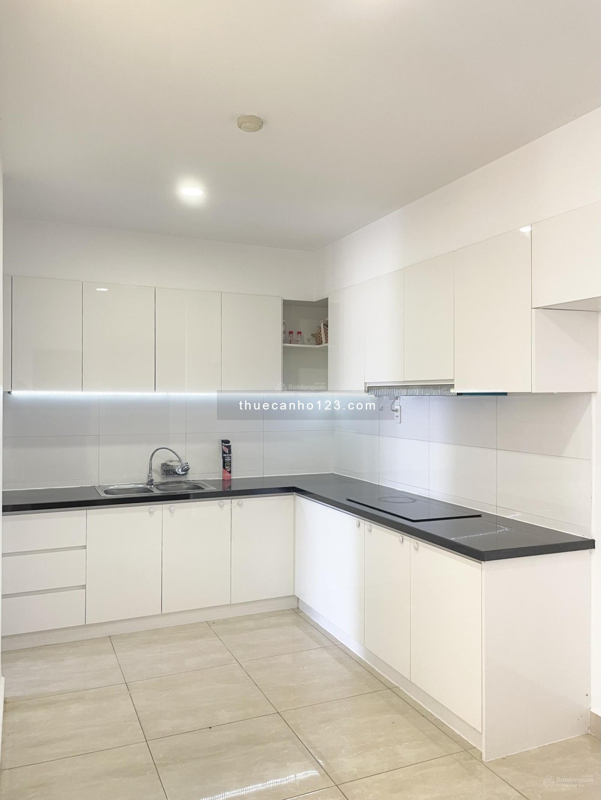 Cho thuê Centana Thủ Thiêm, số 36 Mai Chí Thọ, 3 phòng ngủ, 2WC, Full nội thất cao cấp