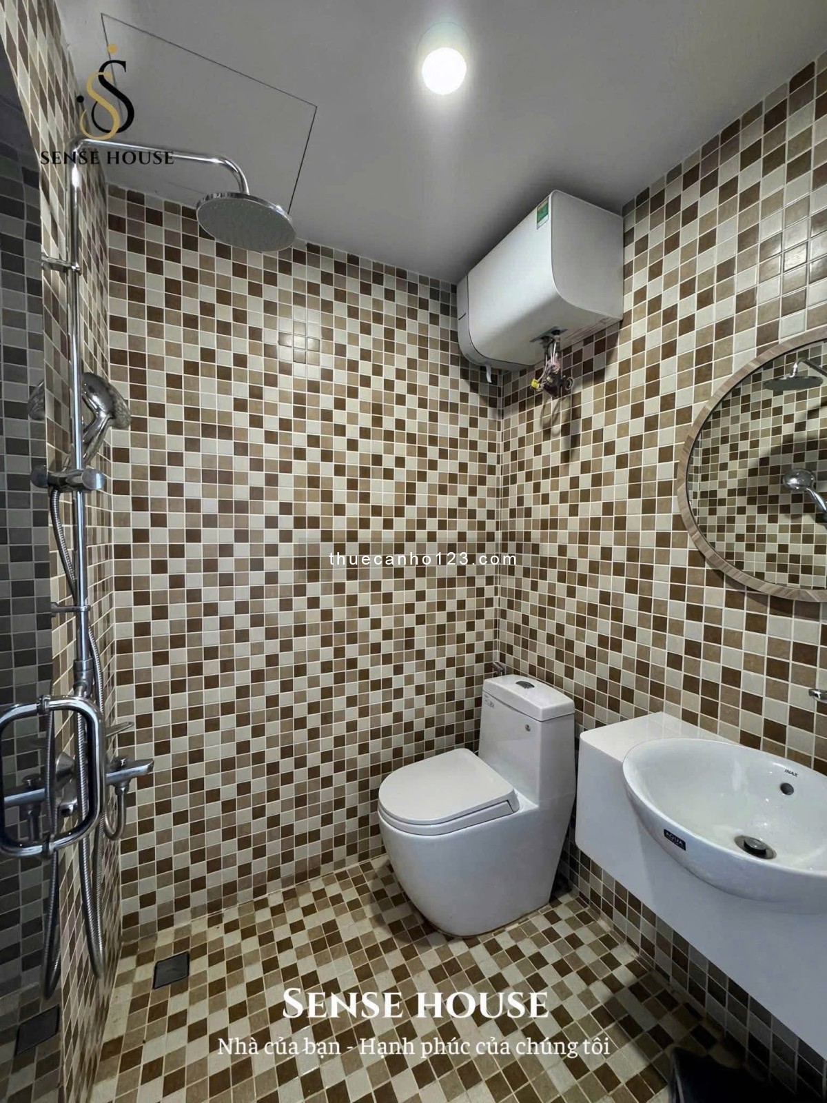 Căn hộ full nội thất có ban công ngay giữa trung tâm Tân Bình 35m2