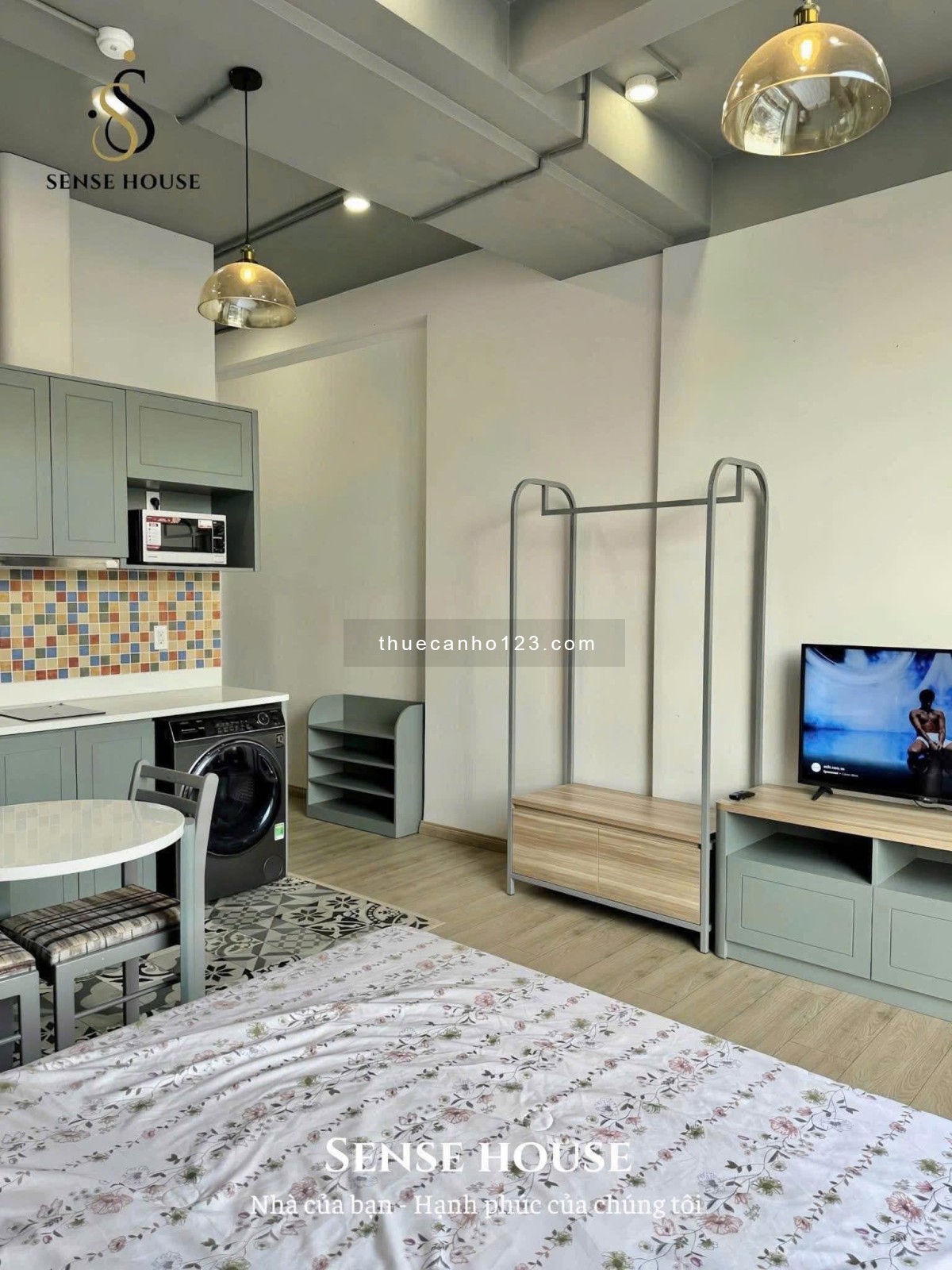 Căn hộ full nội thất có ban công ngay giữa trung tâm Tân Bình 35m2