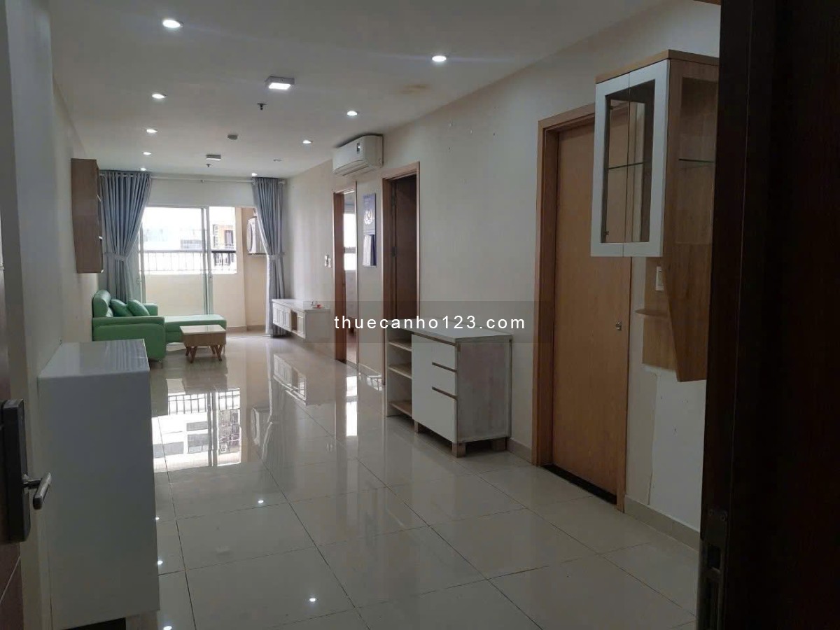 Chung cư 10A Trần Nhật Duật, Q1: 3p ngủ, full nội thất, 13tr/tháng, ban công