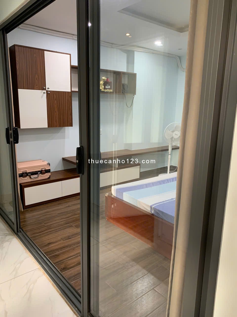 C/c Phú Đạt - P25- Bình Thanh: 93m2, 3PN, 2WC, Nội thất, 13tr/th.