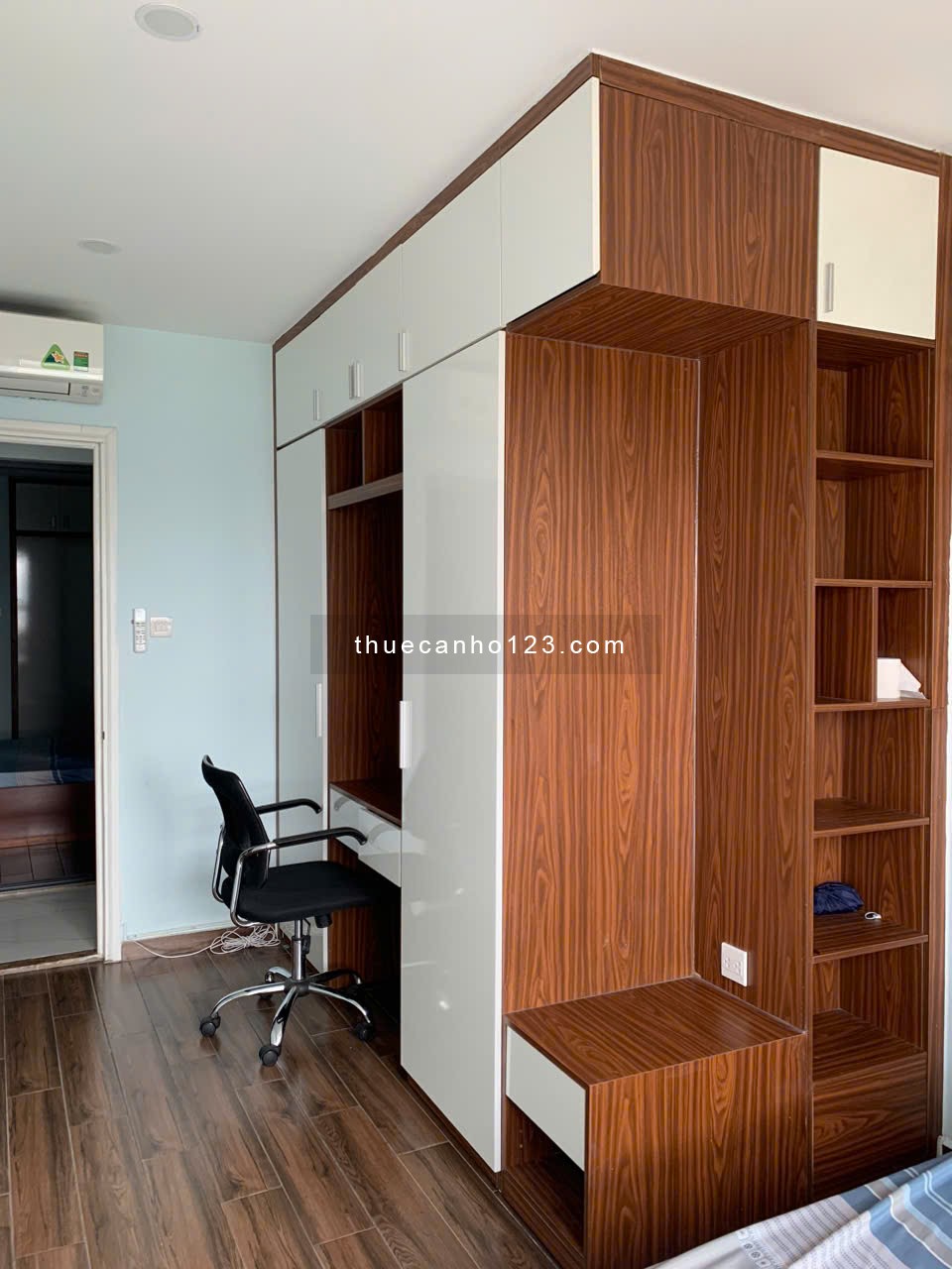 C/c Phú Đạt - P25- Bình Thanh: 93m2, 3PN, 2WC, Nội thất, 13tr/th.