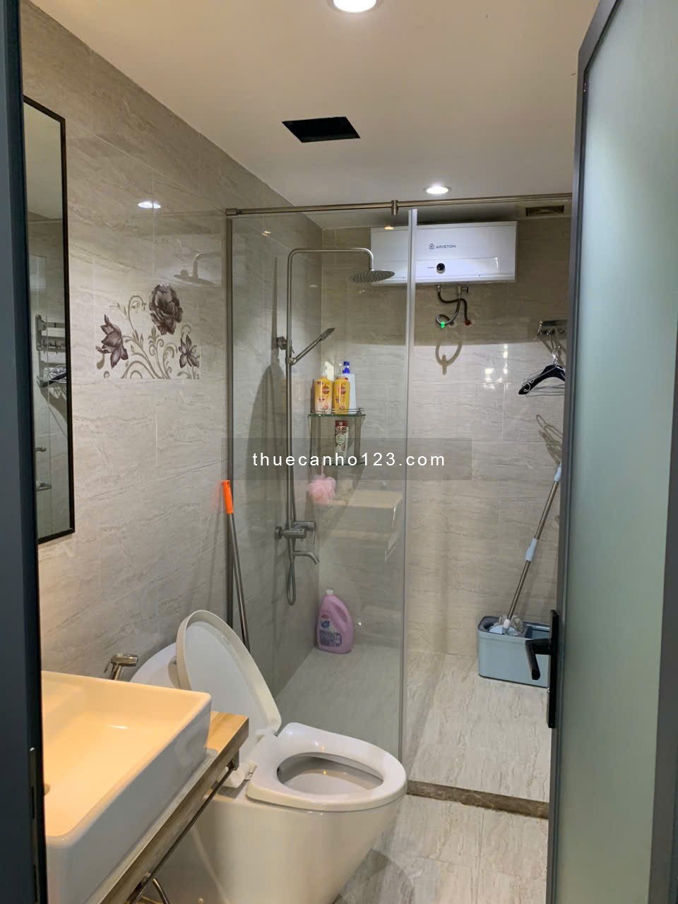 C/c Phú Đạt - P25- Bình Thanh: 93m2, 3PN, 2WC, Nội thất, 13tr/th.