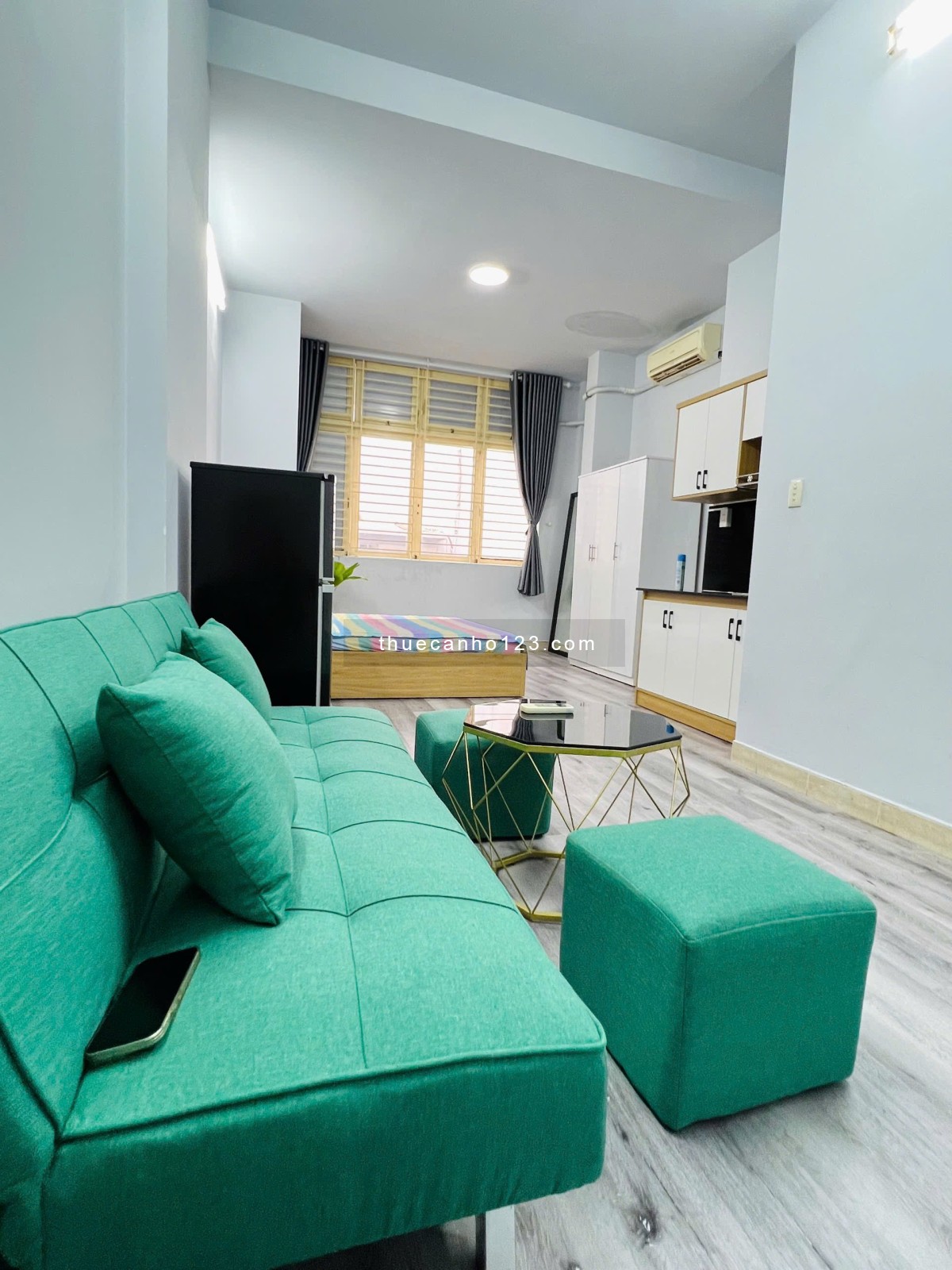 Cho thuê căn hộ rộng full nội thất, cửa sổ trời Vĩnh Hội Q4 gần ĐH Luật, Khánh Hội, chợ Xóm Chiếu