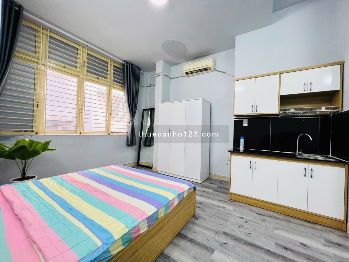 Cho thuê căn hộ rộng full nội thất, cửa sổ trời Vĩnh Hội Q4 gần ĐH Luật, Khánh Hội, chợ Xóm Chiếu