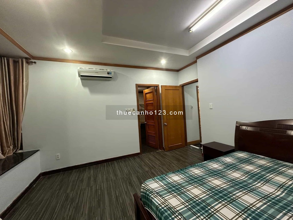 C/c Phan Xích Long, P2, Phú Nhuận: 89m2-3p ngủ, NT, 14tr/th