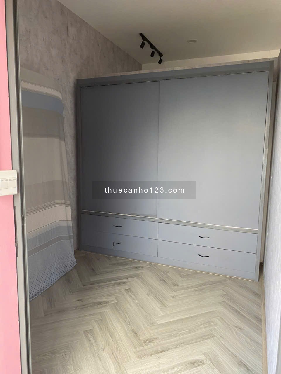 Cho Thuê Căn Hộ River Gate làm văn phòng Quận 4