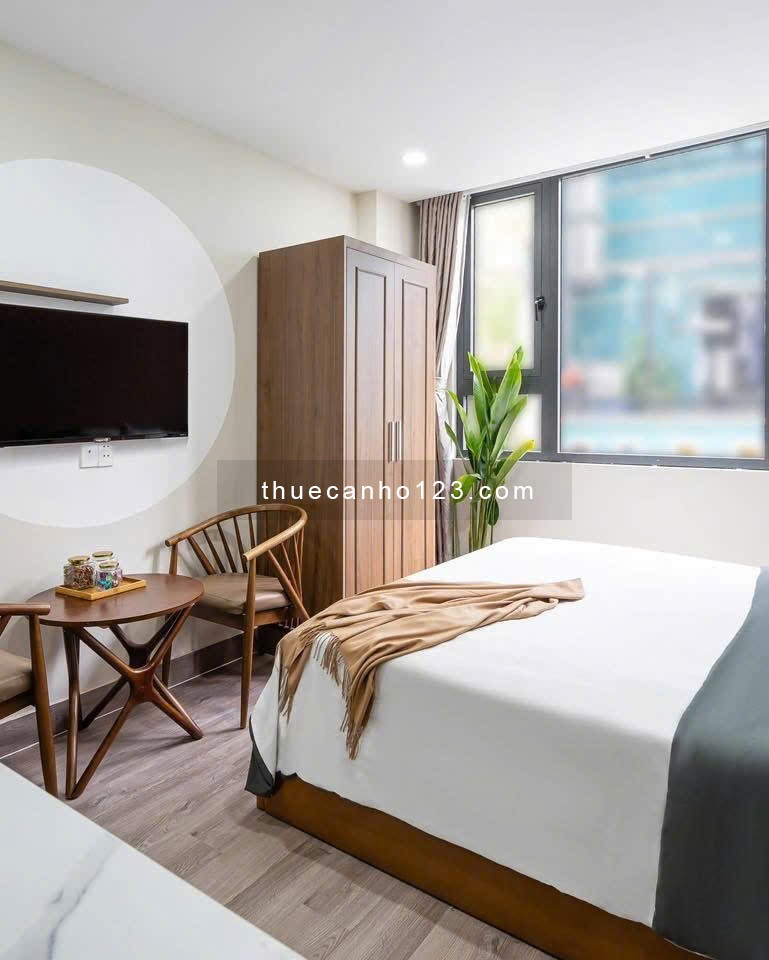 Cho thuê căn hộ 1 phòng ngủ gần sân bay Tân Sơn Nhất, ban công thoáng mát