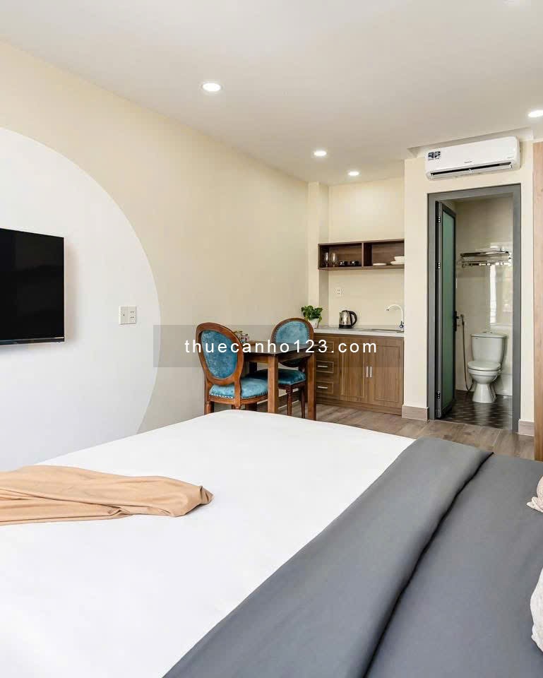 Cho thuê căn hộ 1 phòng ngủ gần sân bay Tân Sơn Nhất, ban công thoáng mát