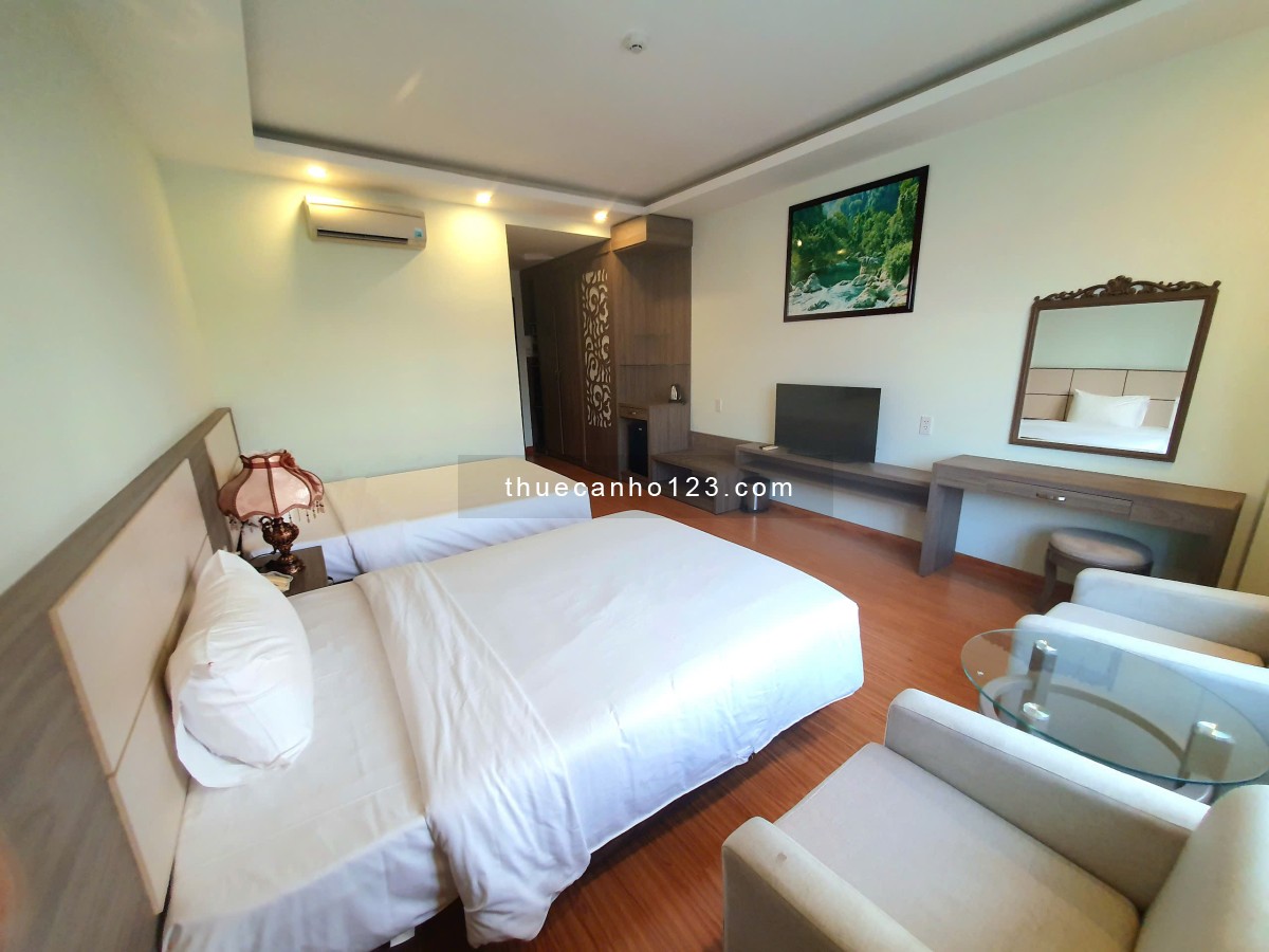 Cho thuê phòng khách sạn 4 sao sát biển, gần Trần Phú, gần chợ, quán ăn giá cực rẻ tại Nha Trang
