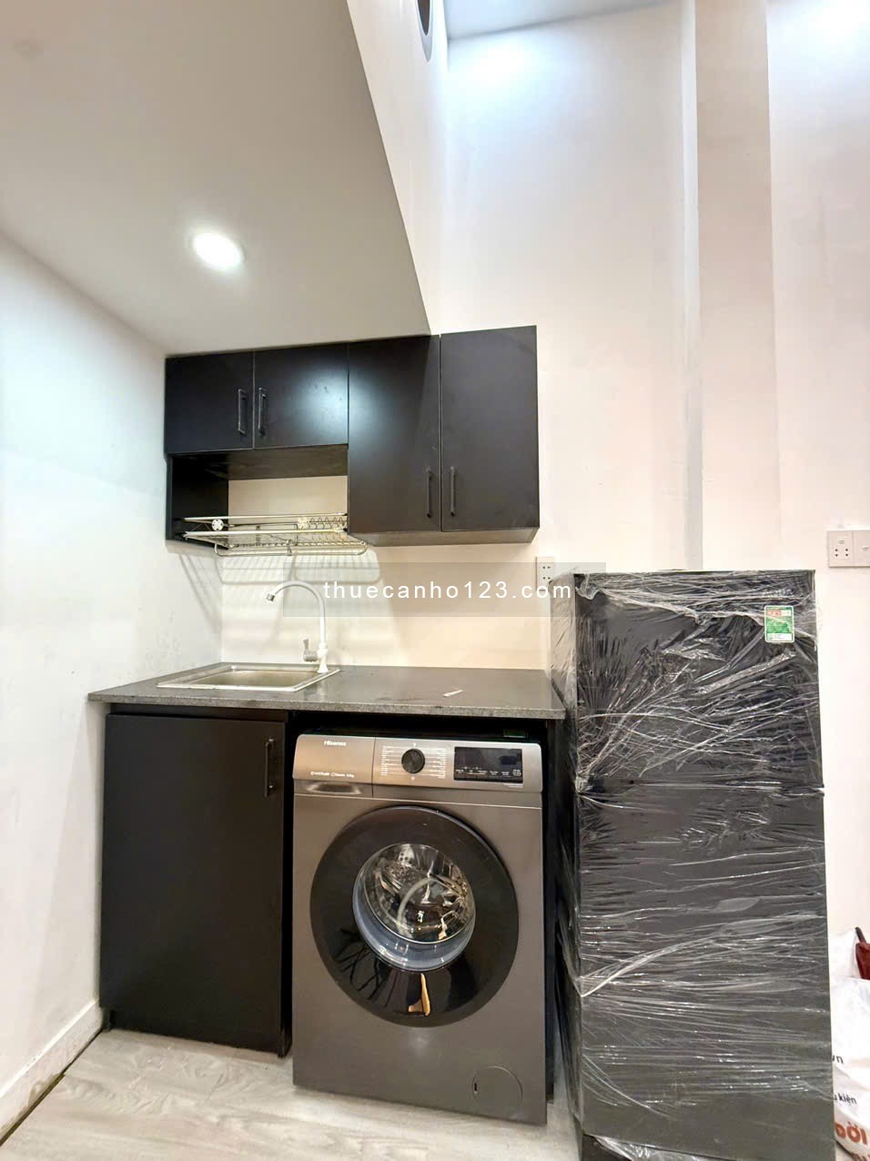 Cho Thuê Căn 2 Phòng Ngủ Mới Xây Ở Đường 3 Tháng 2 Q10 gần Hà Đô, Cư Xá Đô Thành, Vincom Plaza 3/2