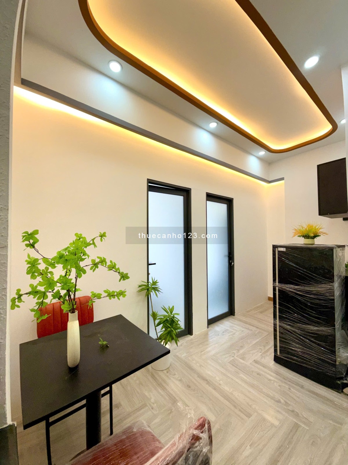 Cho Thuê Căn 2 Phòng Ngủ Mới Xây Ở Đường 3 Tháng 2 Q10 gần Hà Đô, Cư Xá Đô Thành, Vincom Plaza 3/2