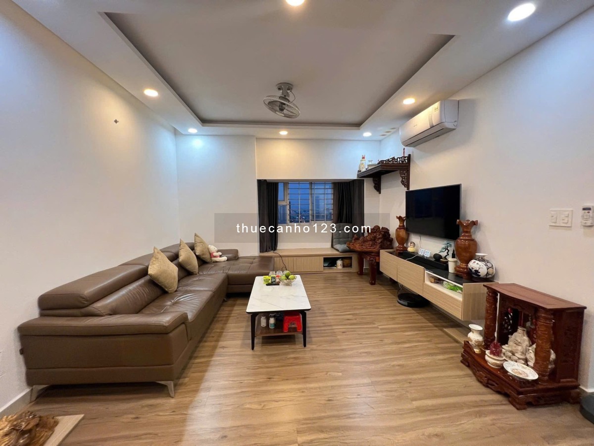 13tr/tháng, Nội thất, 90m2, 2PN. 2WC, C/c Screc, TRường Sa. Q3.