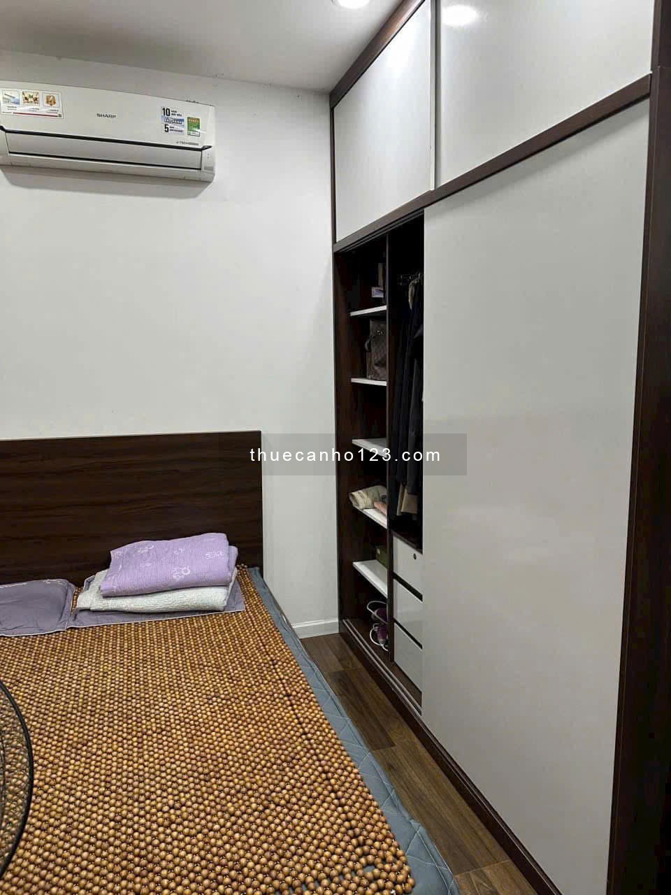 chung cư Screc, Trường Sa, Q3: 80m2, 2pn, 2wc, NT 13tr/th. Lầu 15, Mới