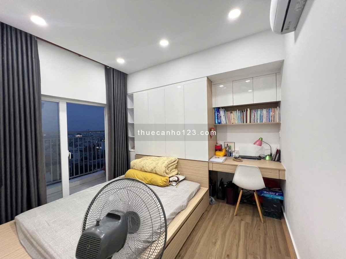 13tr/tháng, Nội thất, 90m2, 2PN. 2WC, C/c Screc, TRường Sa. Q3.