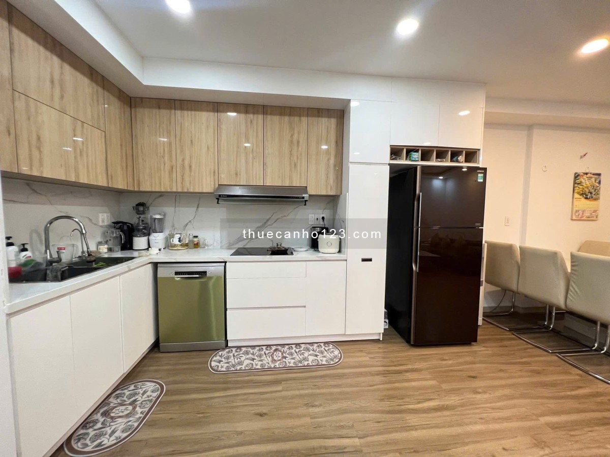 13tr/tháng, Nội thất, 90m2, 2PN. 2WC, C/c Screc, TRường Sa. Q3.