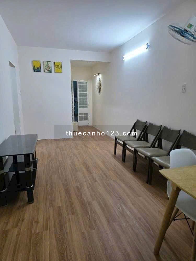 Căn hộ 40m2,1P ngủ, wc , C/c Bàu Cát, p10, TB,5tr/th. Thang bộ