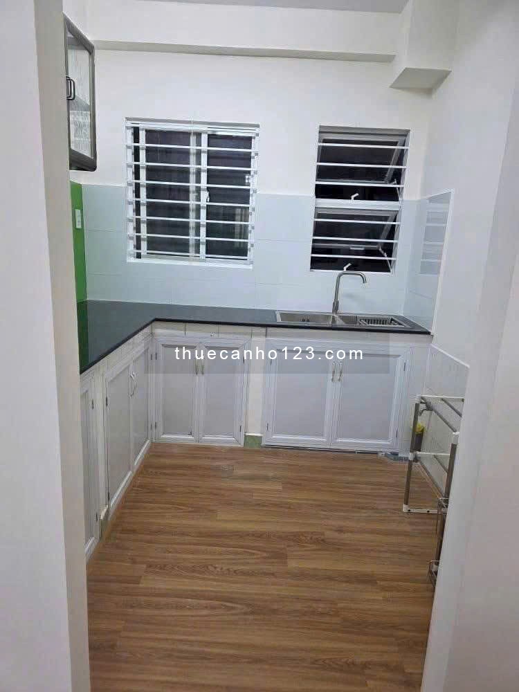 Căn hộ 40m2,1P ngủ, wc , C/c Bàu Cát, p10, TB,5tr/th. Thang bộ