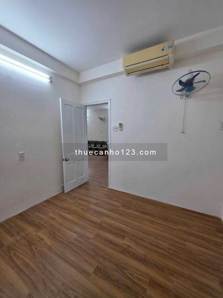 Căn hộ 40m2,1P ngủ, wc , C/c Bàu Cát, p10, TB,5tr/th. Thang bộ