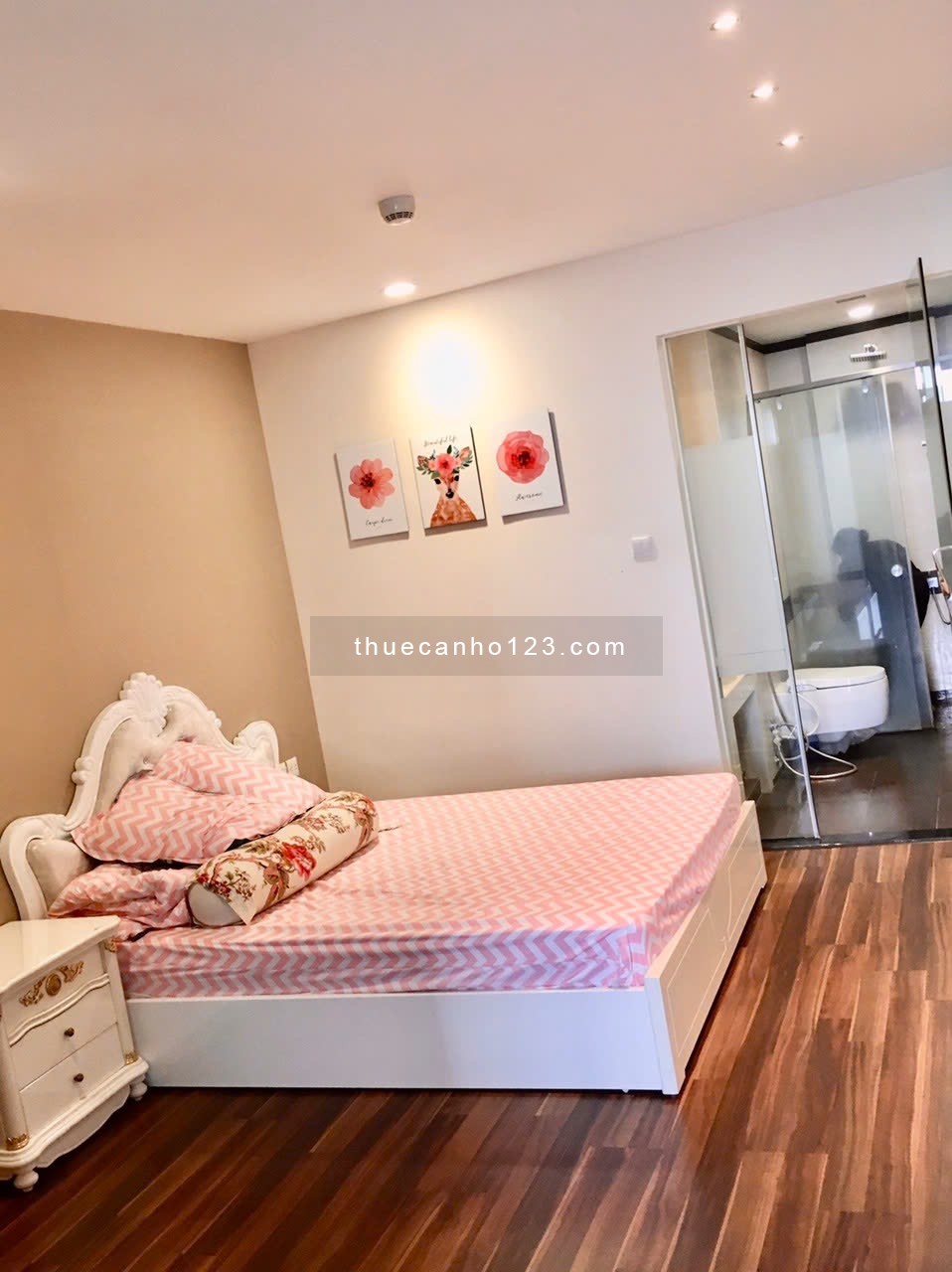 Cho thuê căn hộ chung cư cao cấp Toà The Number One- Đại Lộ Thăng Long