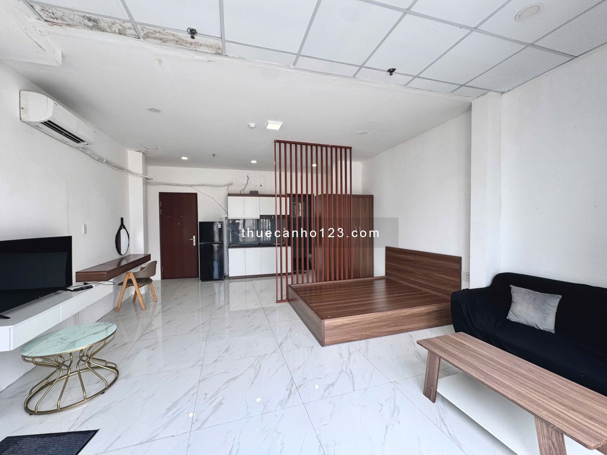 Cho thuê căn hộ – Đề Thám, Quận 1 – Ban công rộng – Gần phố đi bộ Bùi Viện, chợ Bến Thành Nguyễn Huệ