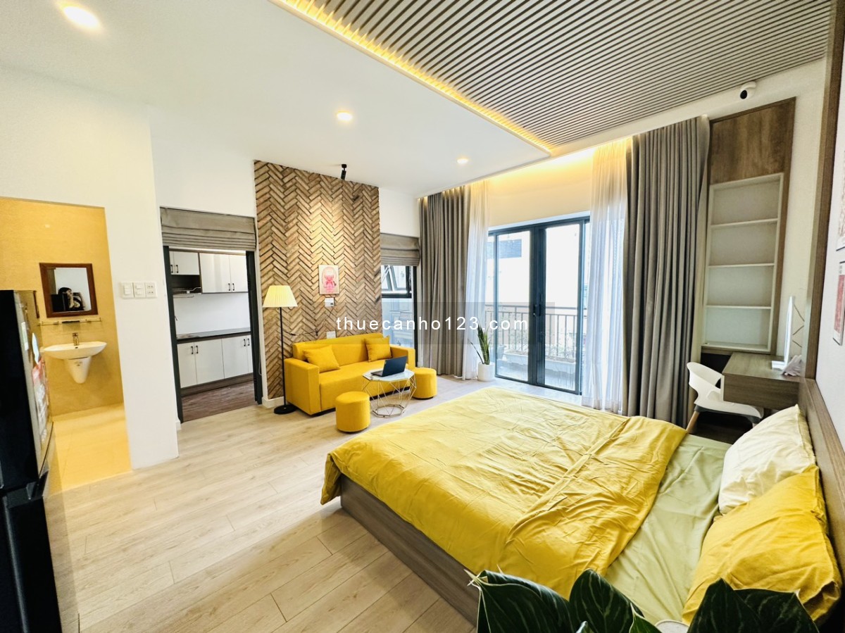 Cho thuê căn hộ quận 3 cửa sổ trời tách bếp, ban công gần ĐH Sư Phạm, cầu Lê Văn Sỹ, Phú Nhuận, Bình